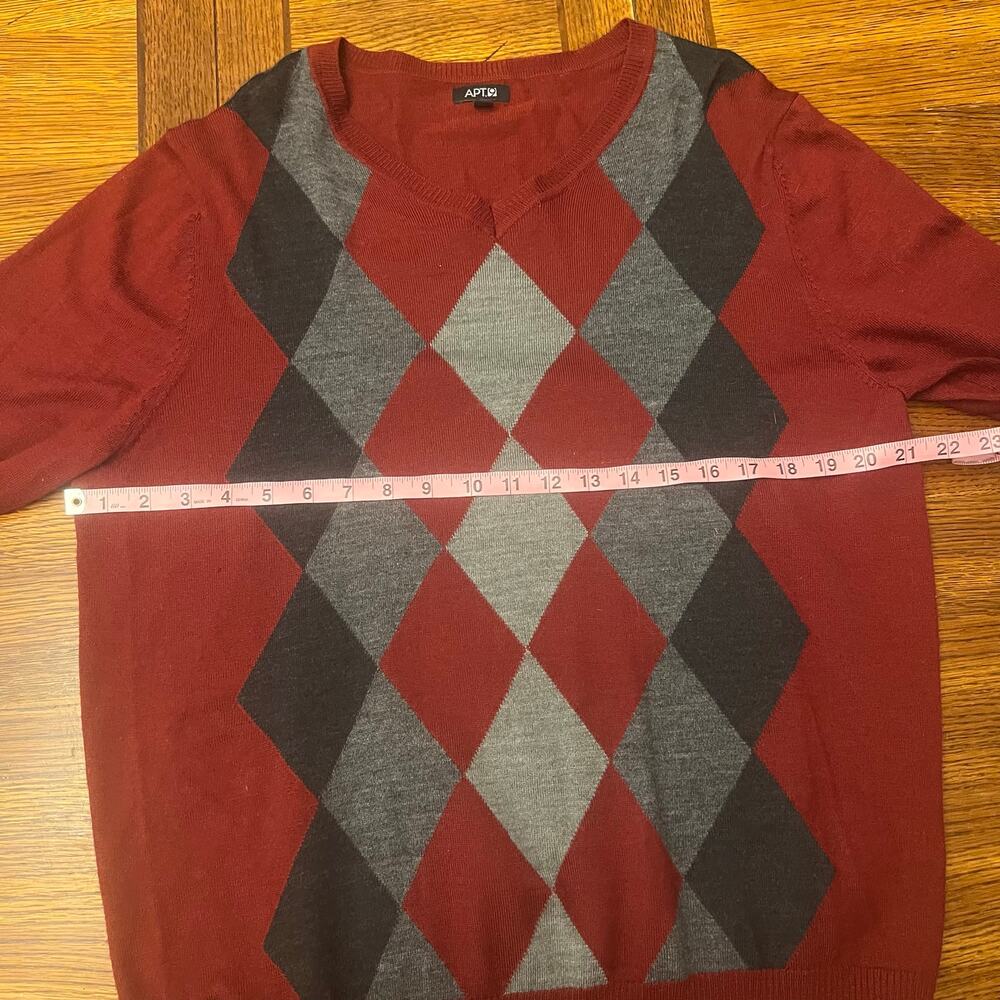 Apt. 9 XL Vintage Argyle Diamond V-Neck Sweater Red Gray XL - Picture 6 of 8